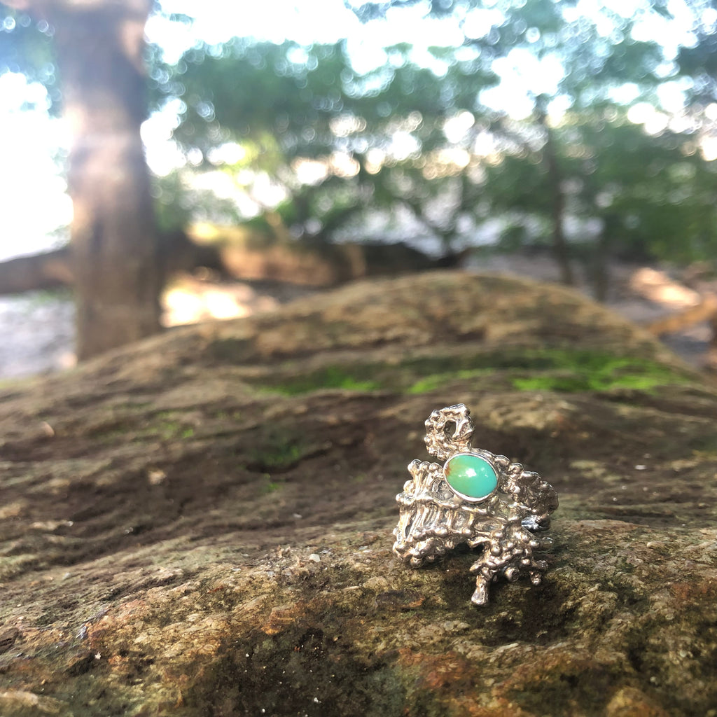 Seahorse Ring w/ Emerald-Jenstones Jewelry