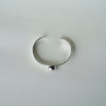 Load image into Gallery viewer, Pearl Hammered Silver Cuff-Jenstones Jewelry
