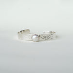 Load image into Gallery viewer, Pearl Hammered Silver Cuff-Jenstones Jewelry
