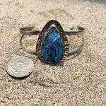 Load image into Gallery viewer, Double Cuff Hammered Faceted Peacock Druzy-Jenstones Jewelry
