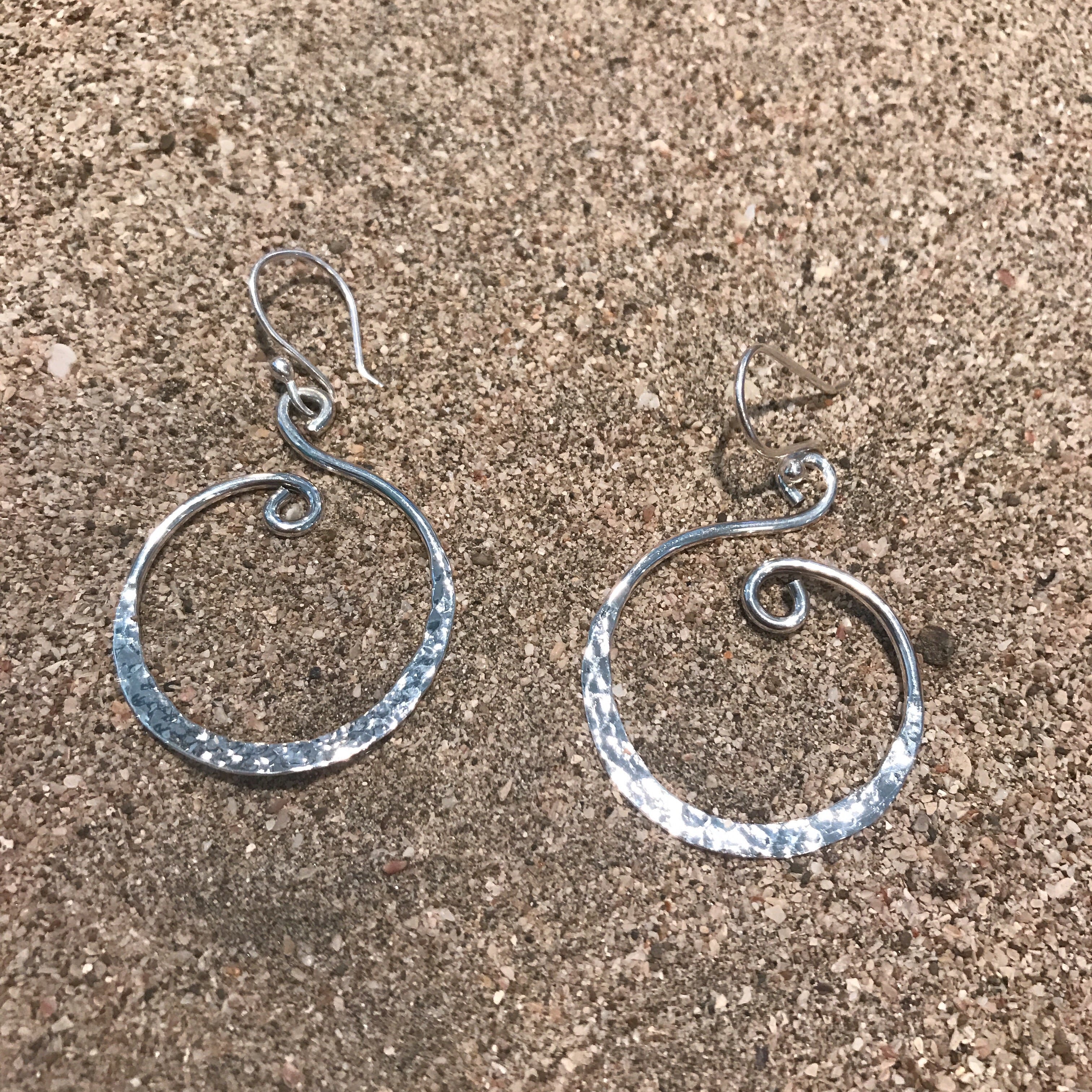 Hammered Waves Silver-Jenstones Jewelry